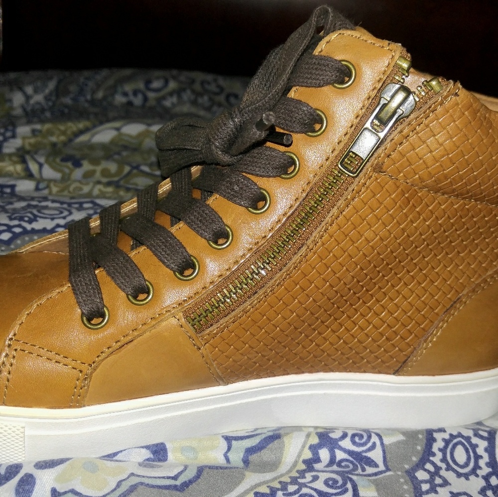 Steve Madden Sneaker