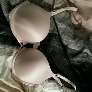 FREE GIFT! Victorias secret bombshell plunge bra