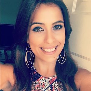 Meet your Posher, Raiza