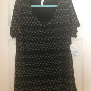 LuLaRoe elegant collection NWT classic tee