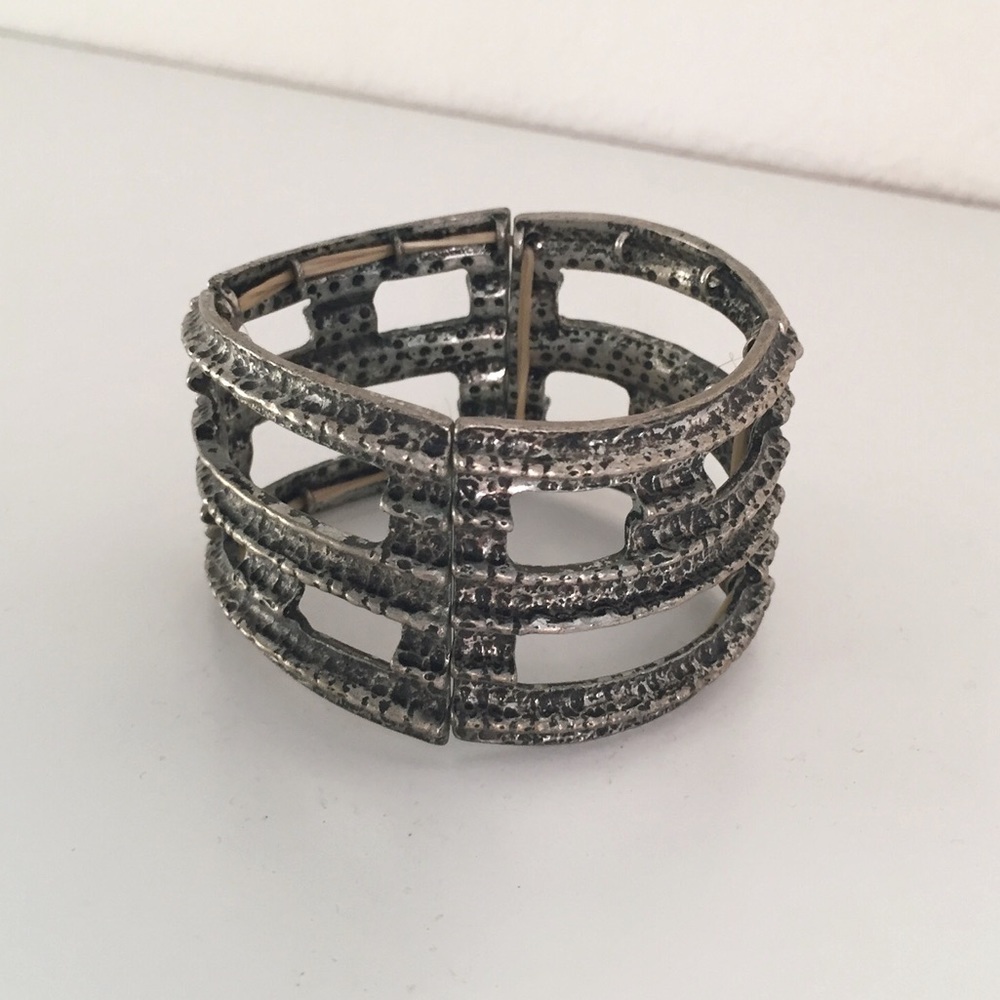 Vintage Stretch Silver Bracelet