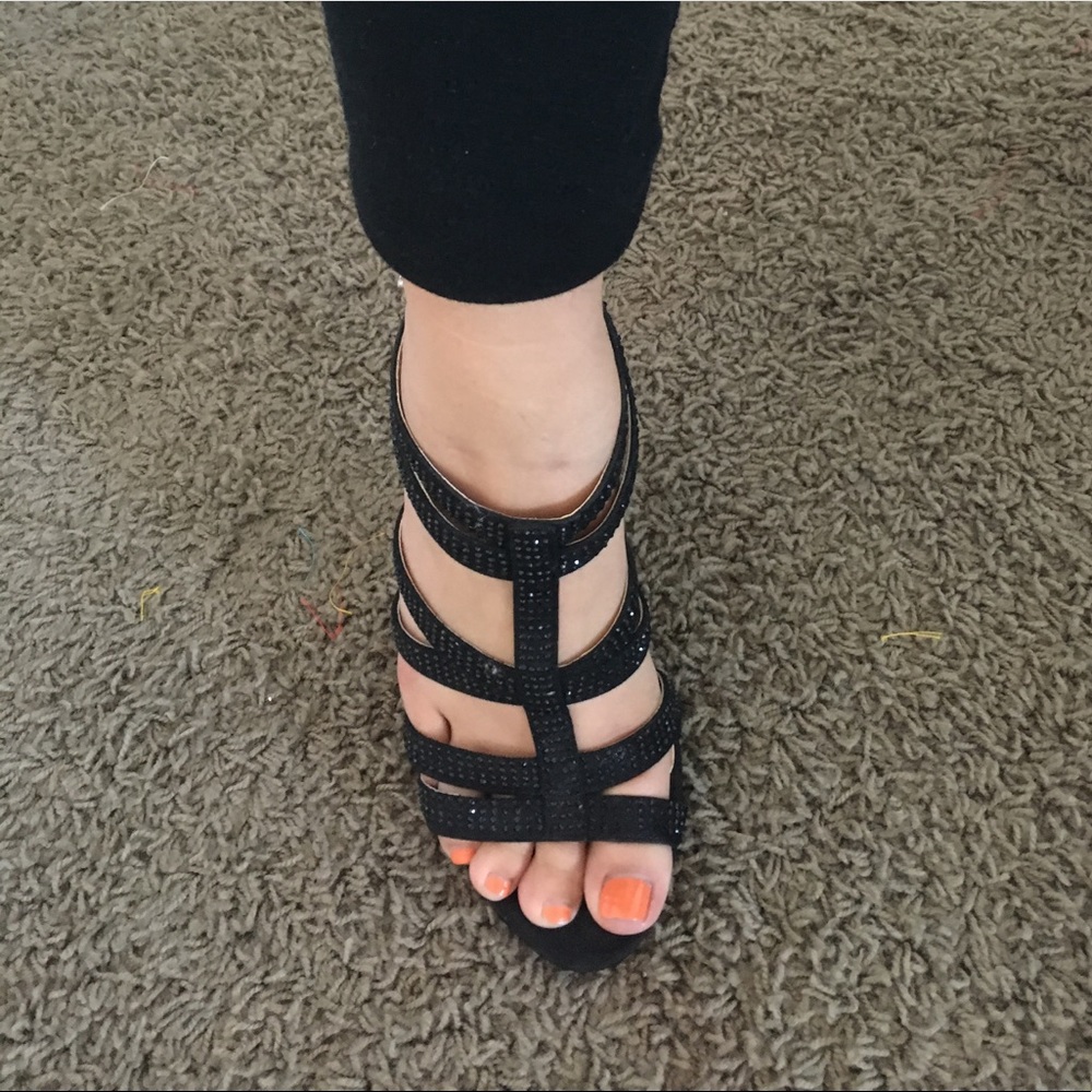 Cathy Jean black heels - Picture 3 of 7