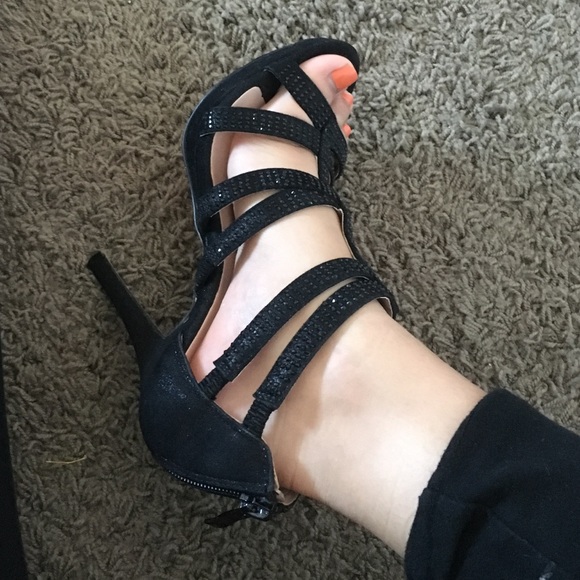 Cathy Jean black heels - Picture 2 of 7