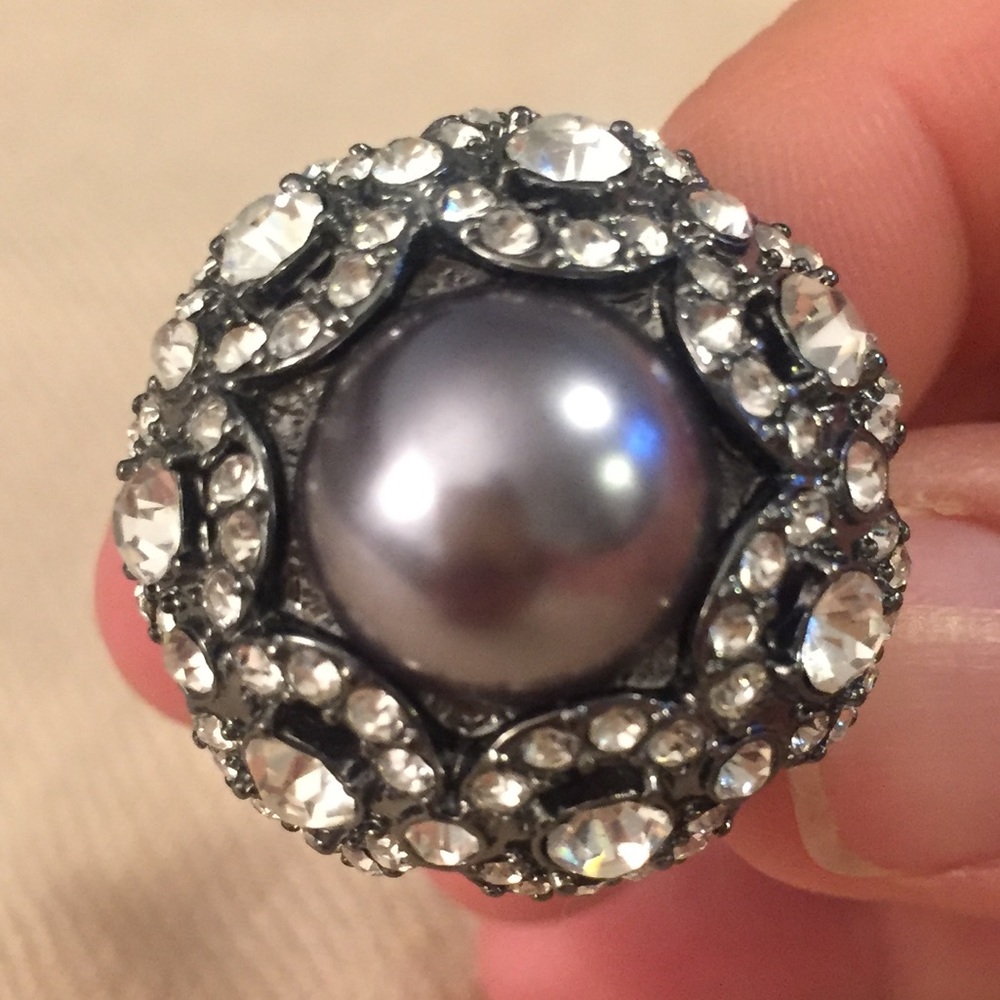 Cocktail Ring with lavender colored middle