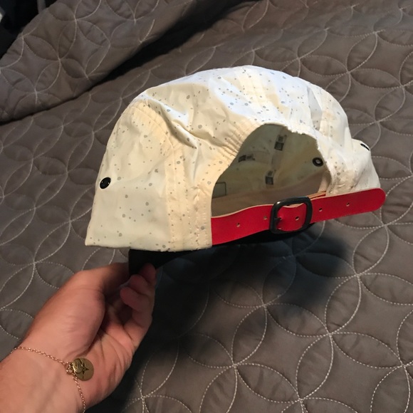 D.C. Shoes Strap back - Picture 2 of 2