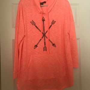 Plus size arrow hooded sweater/sweatshirt