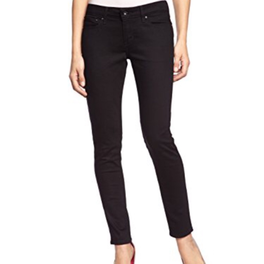 Black Levis jeans