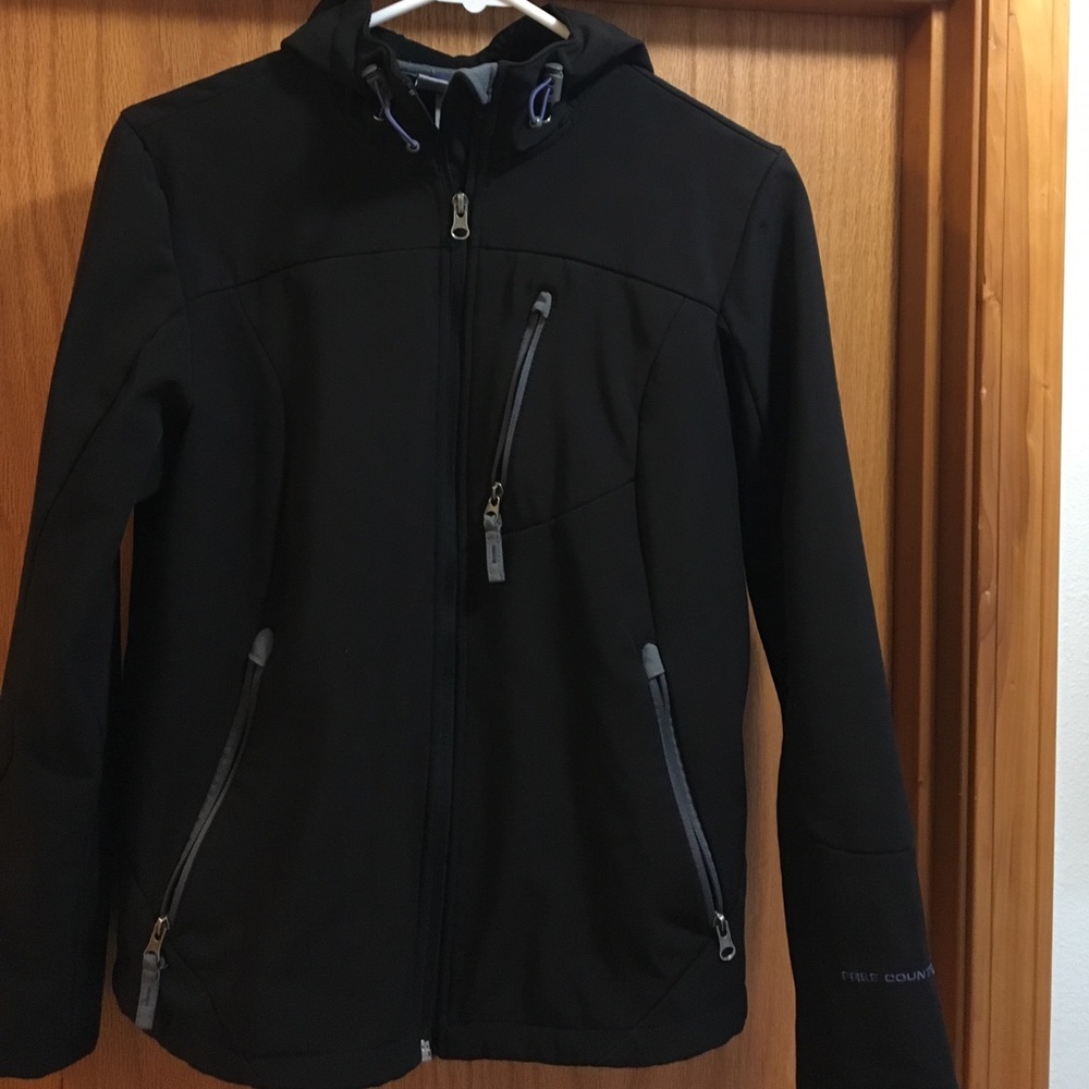 FREE COUNTRY black fitted hooded jacket