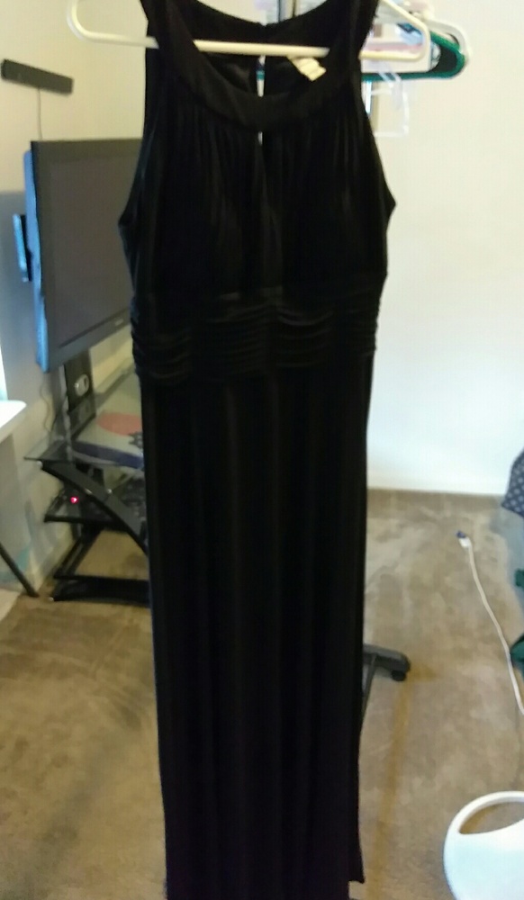 Sangria formal dress