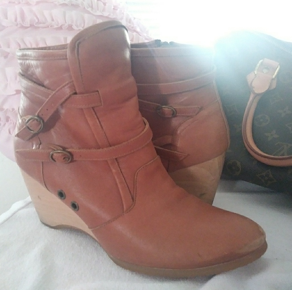 Athe Vanessa bruno boots