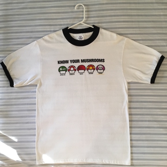 Super Mario Know Your Mushrooms NWOT T shirt - Picture 2 of 6