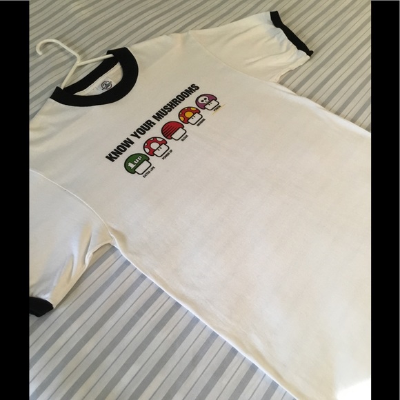 Super Mario Know Your Mushrooms NWOT T shirt - Picture 4 of 6
