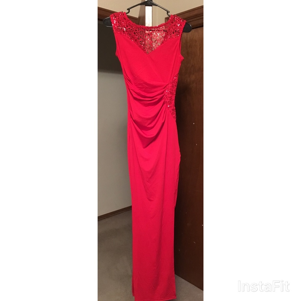 Red night dress