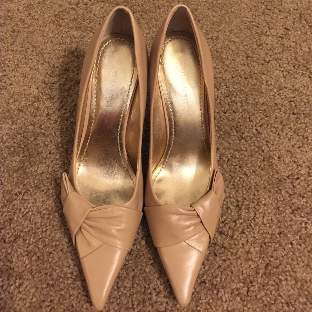 FINAL PRICE !!!! Nine West Heels. Women's size 6.