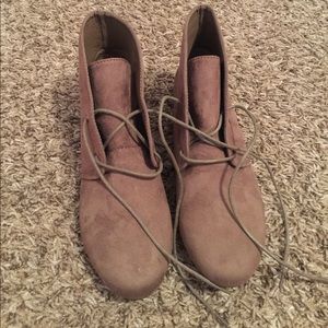 ANNA Brown suede ankle boots size 8.5