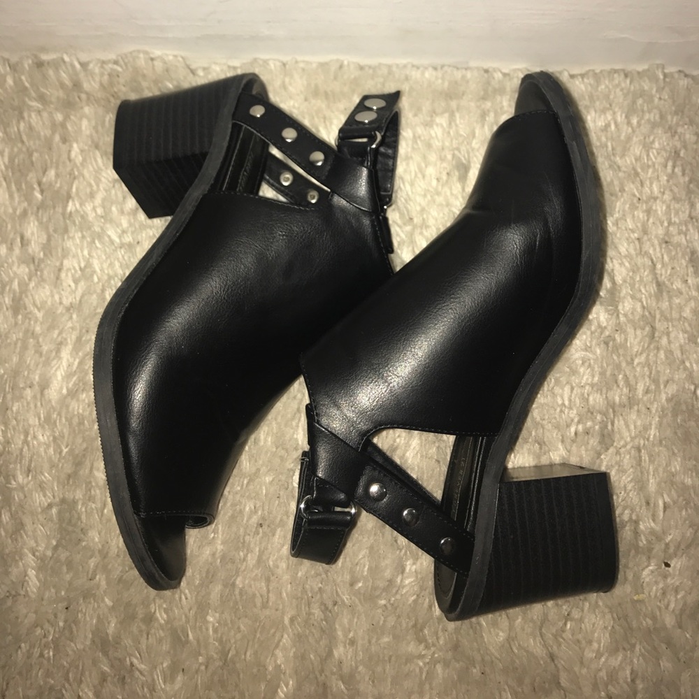 F21 OPEN TOE SHOES