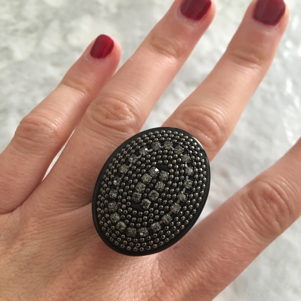 Black & Metallic Stretch Ring 💍