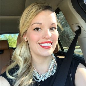 Meet your Posher, Casey