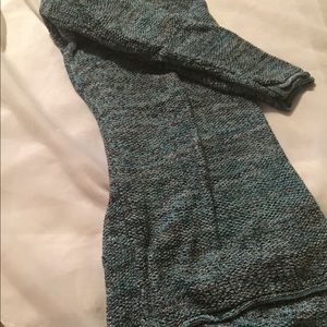 Eddie Bauer sweater blue and black large