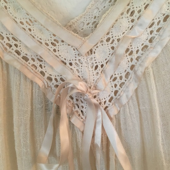 vintage style top - Picture 3 of 5