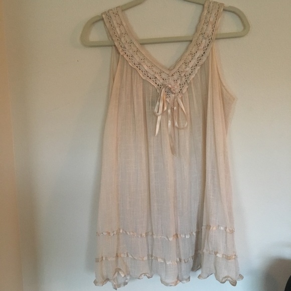 vintage style top - Picture 2 of 5