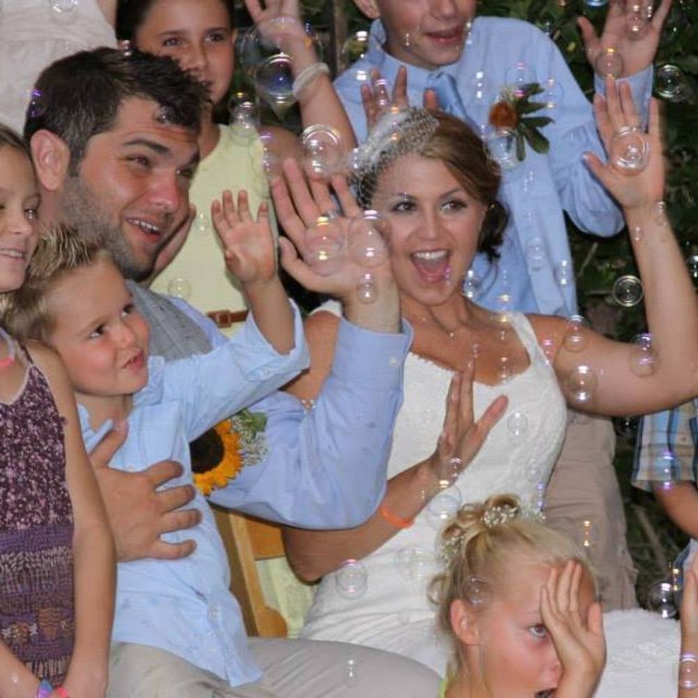 Meet your Posher, Lora