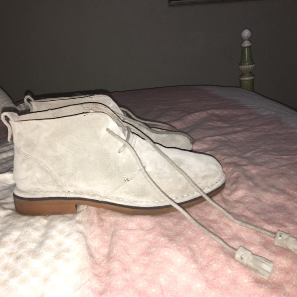 Hush Puppies Chukkas.