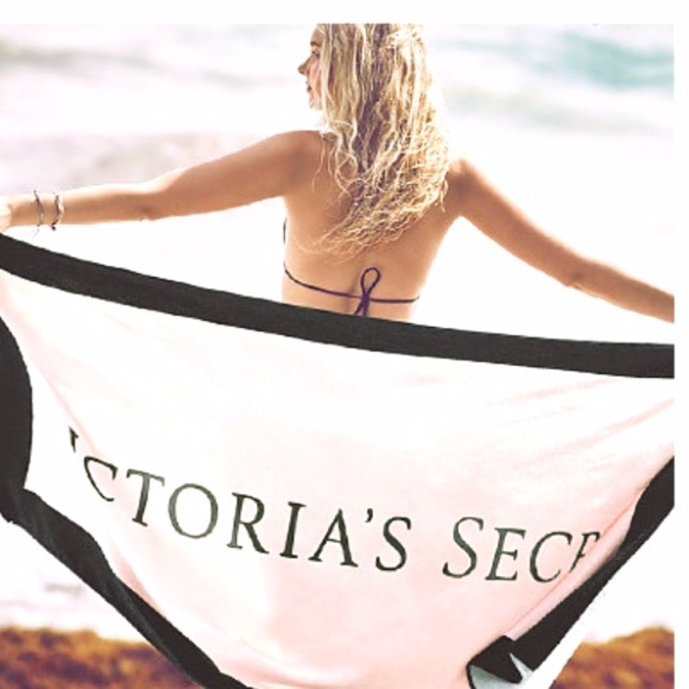 BNIPWT Sealed Unopened VS Beach Towel