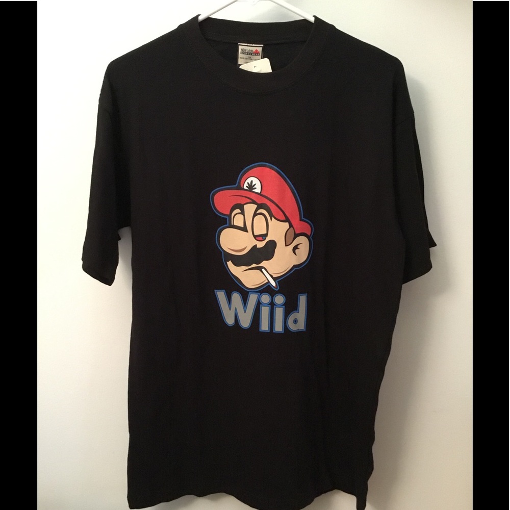 Super Mario Wiid NWOT T shirt