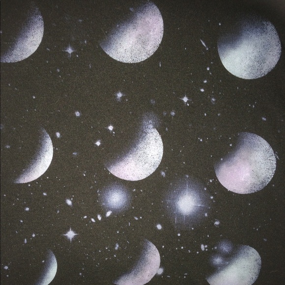 Moon phase graphic tee - Picture 3 of 5