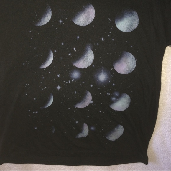 Moon phase graphic tee - Picture 4 of 5