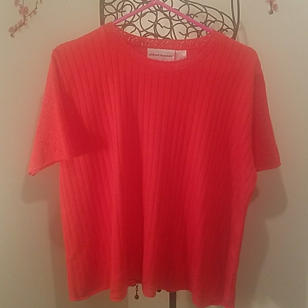 Coral Shirt🌷
