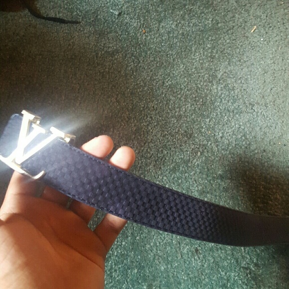 Lv authentic belt - Picture 2 of 3