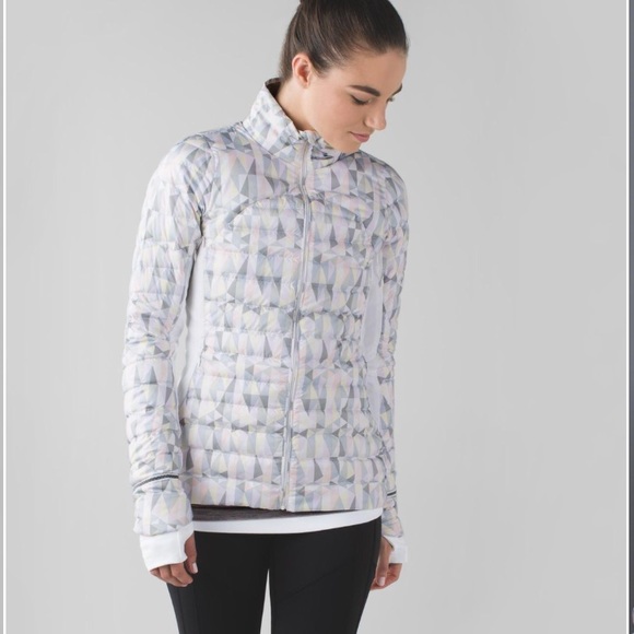 ❌SOLD❌NWT Lululemon Fluff Off Jacket White Print 8 - Picture 1 of 8