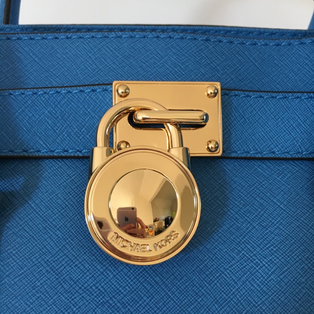 Michael Kors  HAMILTON SAFFIANO LEATHER SATCHEL - Picture 4 of 5