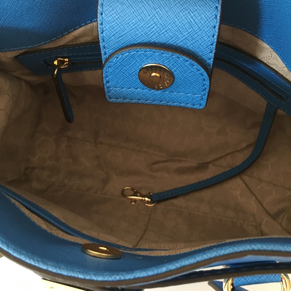 Michael Kors  HAMILTON SAFFIANO LEATHER SATCHEL - Picture 5 of 5