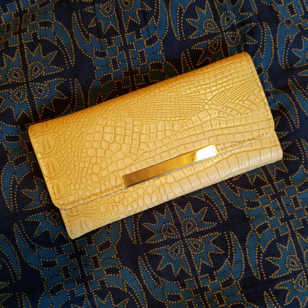 BCBG wallet NEW