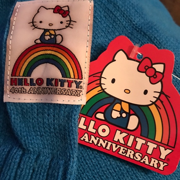 Hello Kitty Knit Sweater - Picture 3 of 5