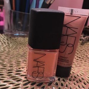 Nars Orgasm illuminator and nail polish