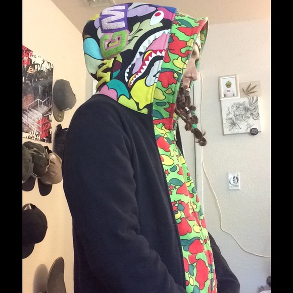 Bape - Picture 4 of 4