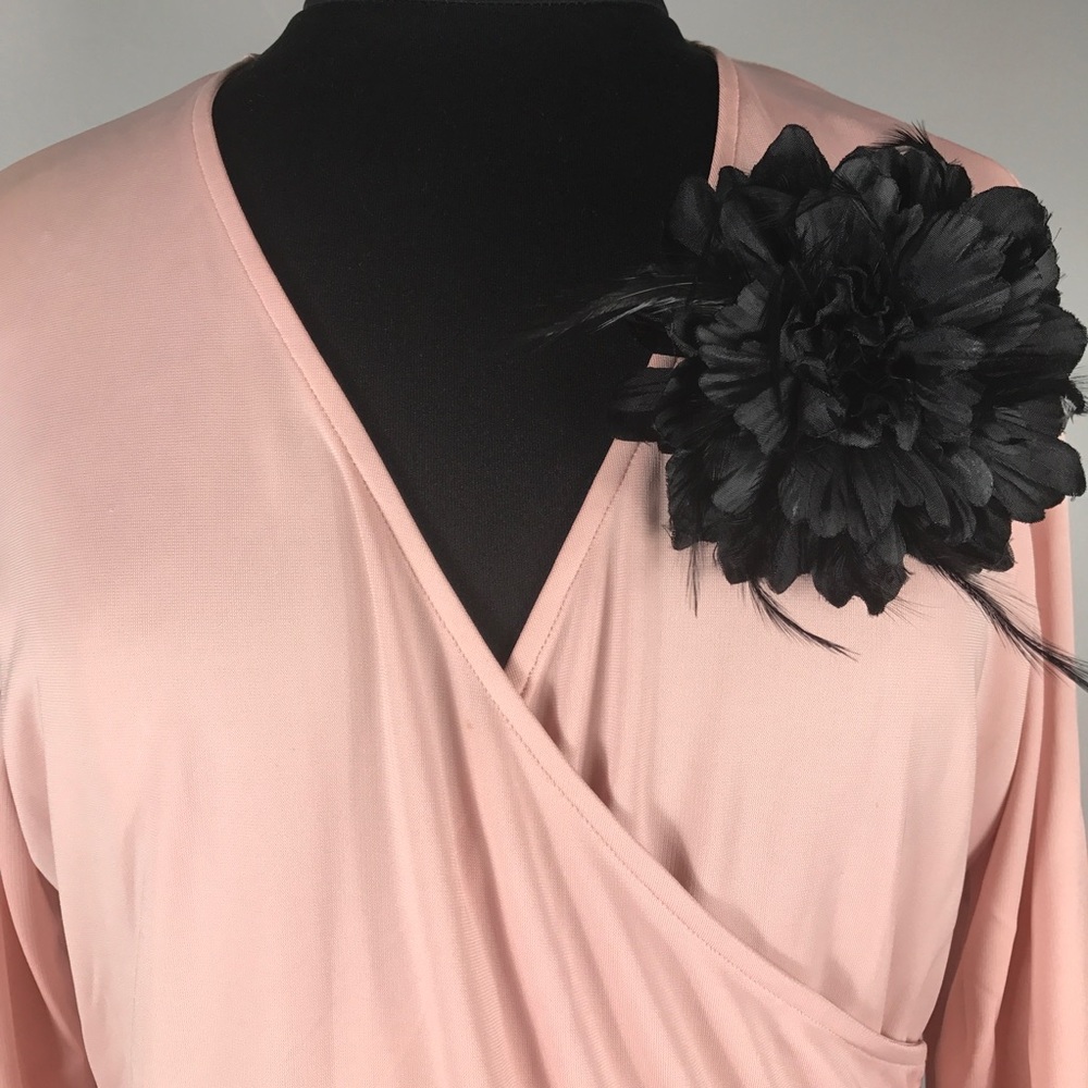 Nwot Valerie Steven Faux wrapped top Medium - Picture 2 of 6