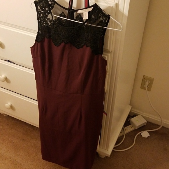 Fall maroon and black party dress - Picture 4 of 4