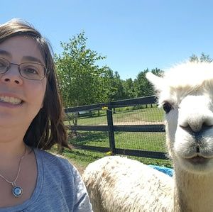 Meet your Posher, Brooke