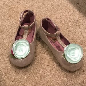 Joyfolie "maya in almond" size 7