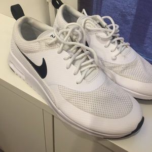 White and black Nike air max Thea