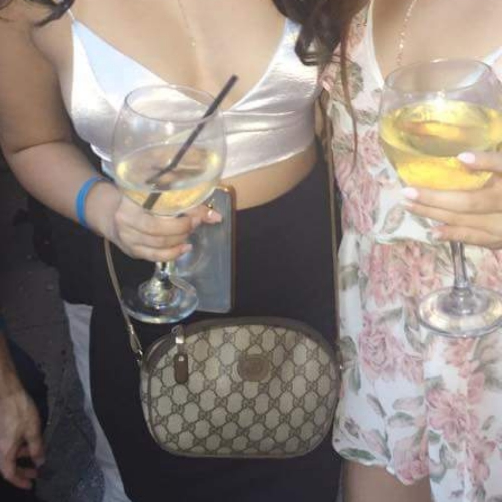 Authentic Gucci Crossbody signature gg