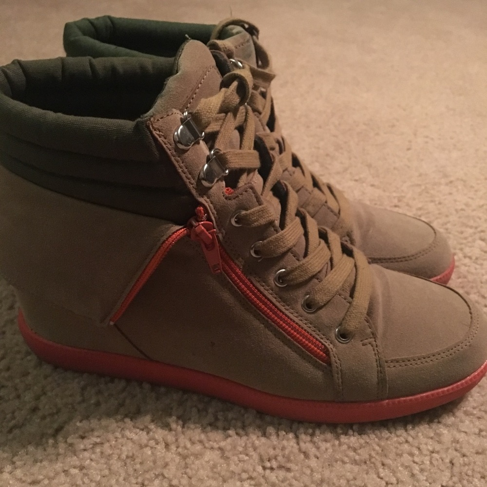 *Flash Sale until 12am EST*  Wedge Sneakers