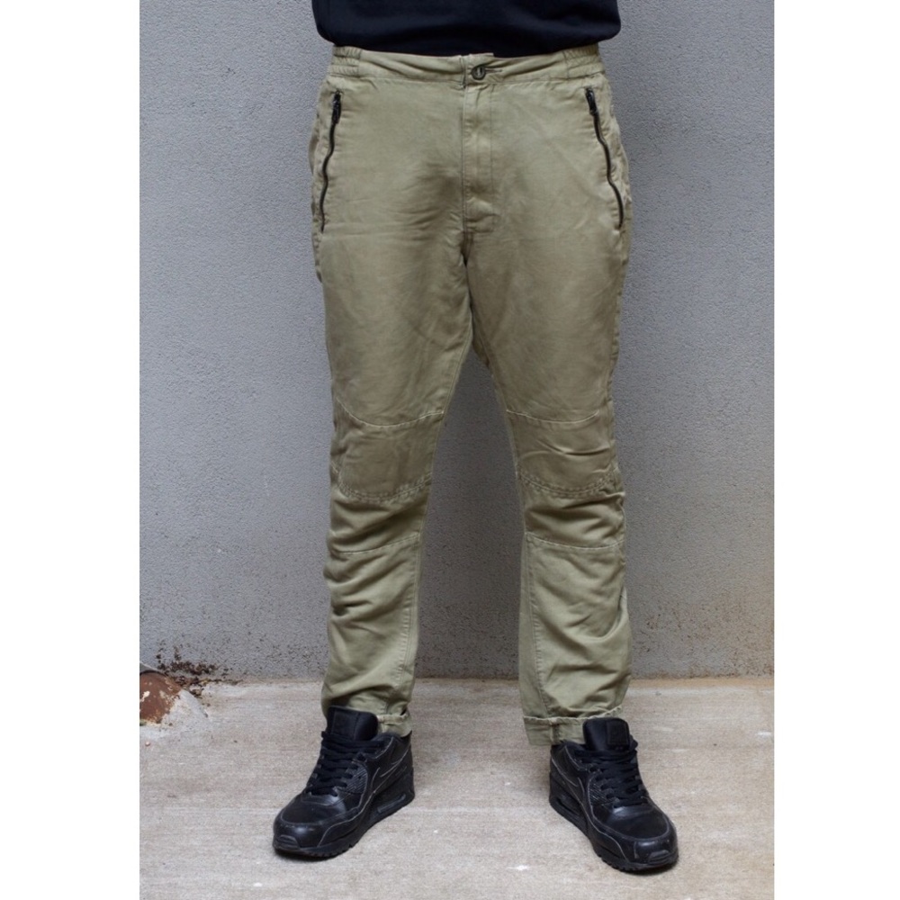 Arc tan cargo pants