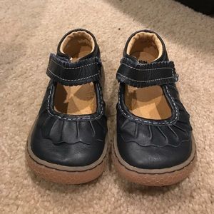 Livie & Luca navy sandals size 6
