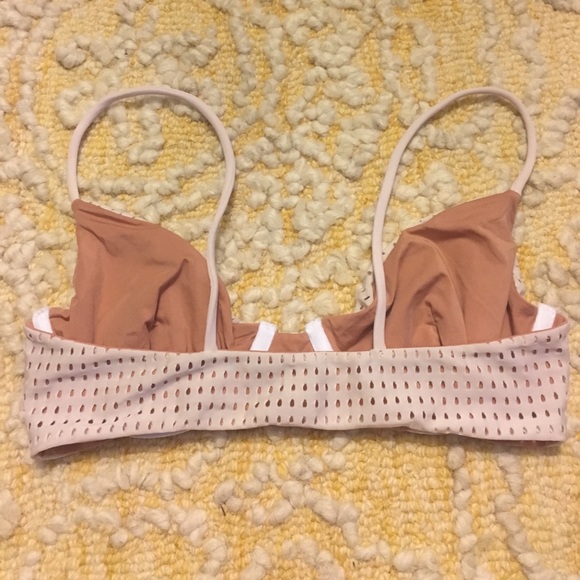 Acacia Manhattan Top in Haupia Mesh - Picture 2 of 3